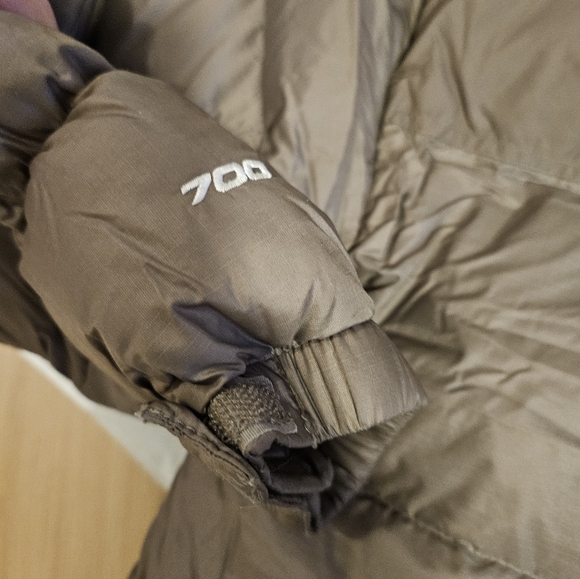 Women’s 1996 Retro Nuptse Jacket - Picture 5 of 5